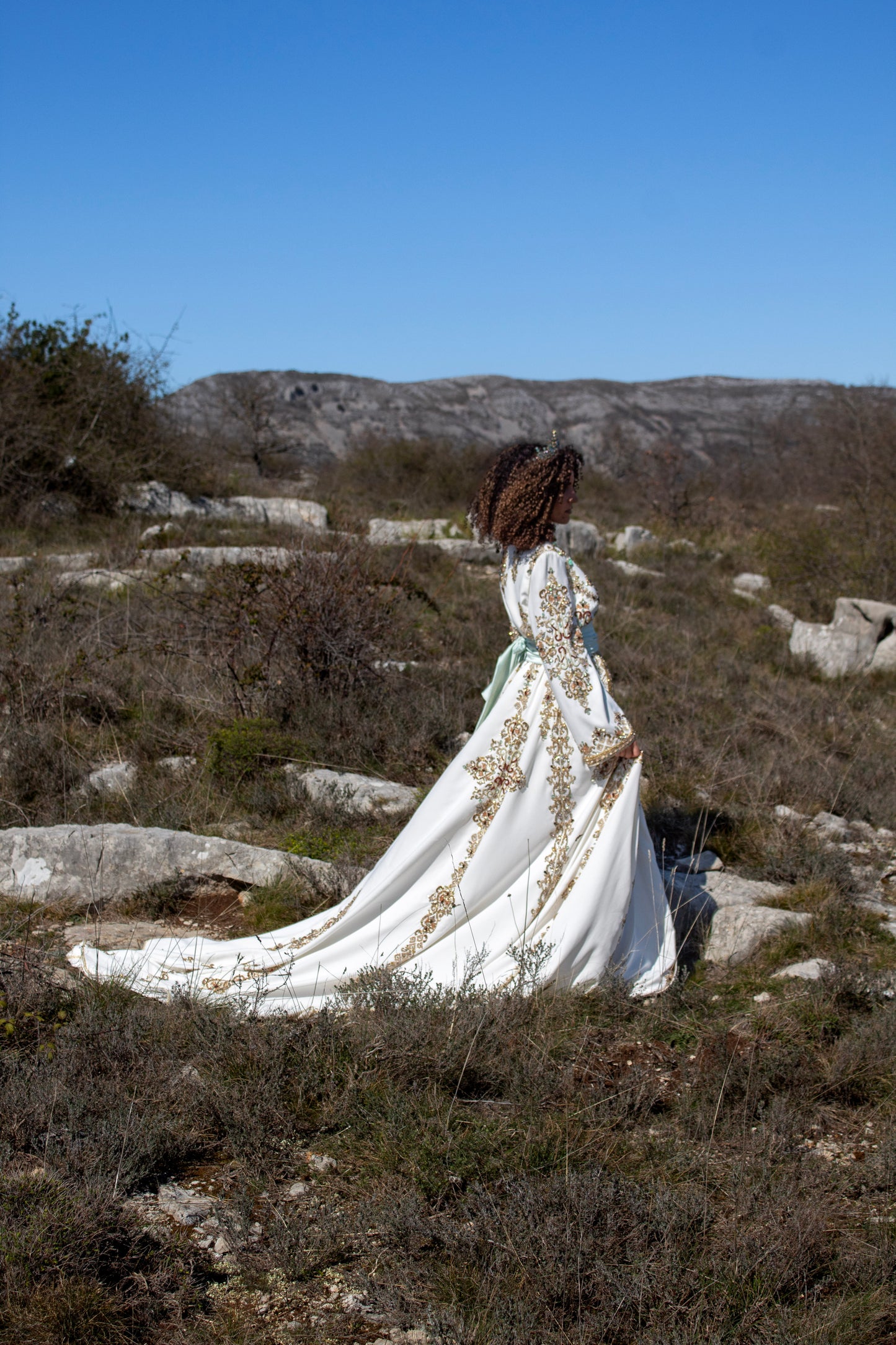 TAKCHITA BRIDAL AZRA