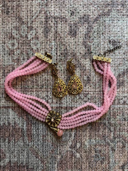 Boucle d'oreille Rose pastel